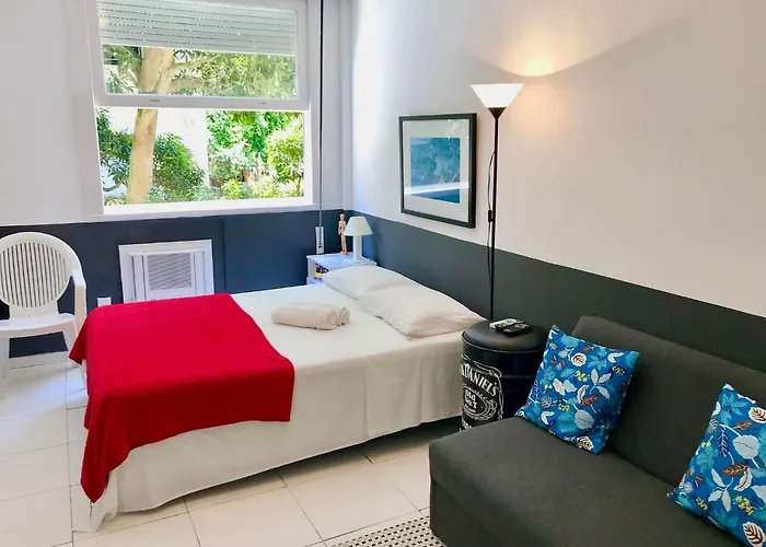 Jump In Bed Copacabana 3 - Estudio